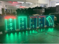 非機動車待轉(zhuǎn)牌