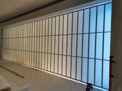 銀行、電信、時裝專賣店水晶折疊門河北廠家生產(chǎn)安裝