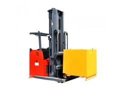 優(yōu)耐飛站駕式三向叉車起升高度可達10米